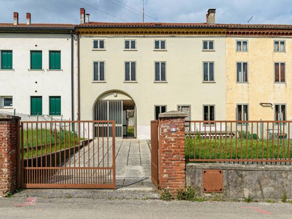 casa indipendente in vendita a Malo