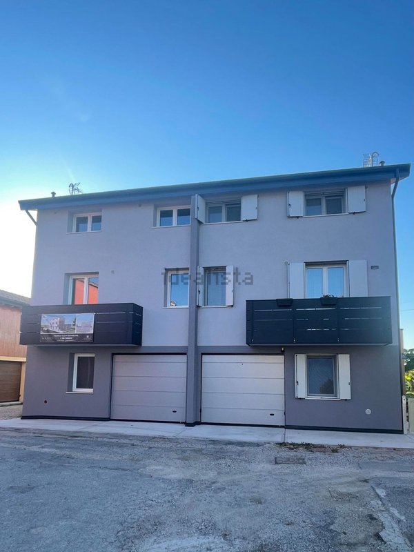 casa indipendente in vendita a Malo in zona Molina