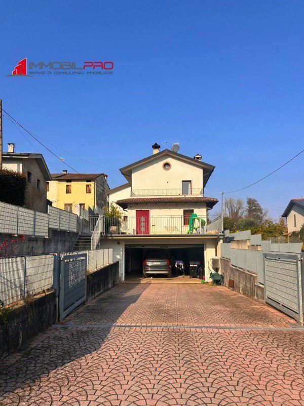 casa indipendente in vendita a Malo in zona Case