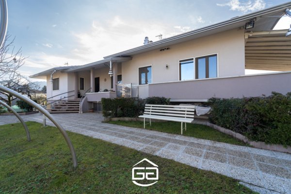 casa indipendente in vendita a Malo
