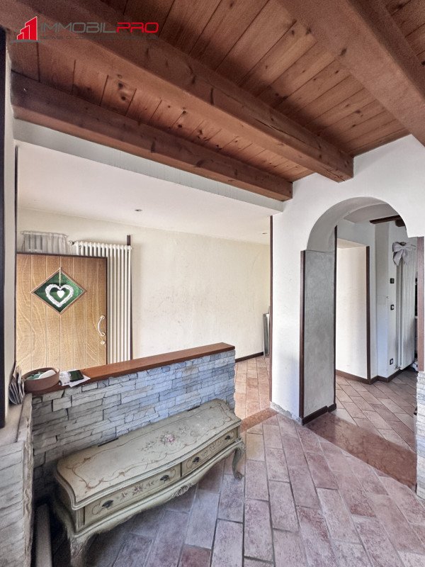 casa indipendente in vendita a Malo in zona Molina