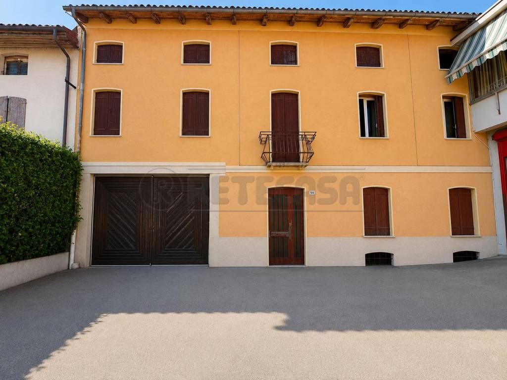 casa indipendente in vendita a Malo in zona Case