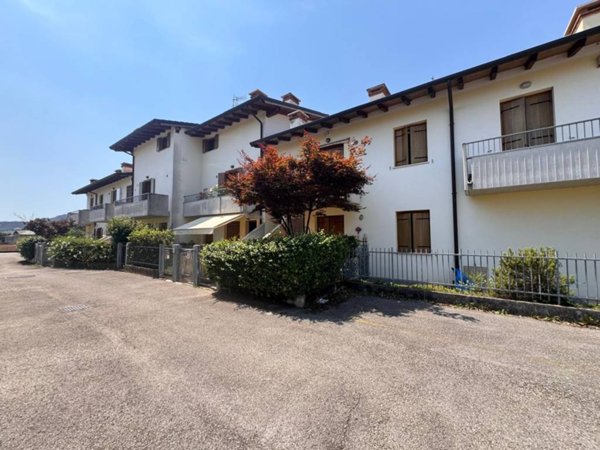 appartamento in vendita a Malo in zona Case
