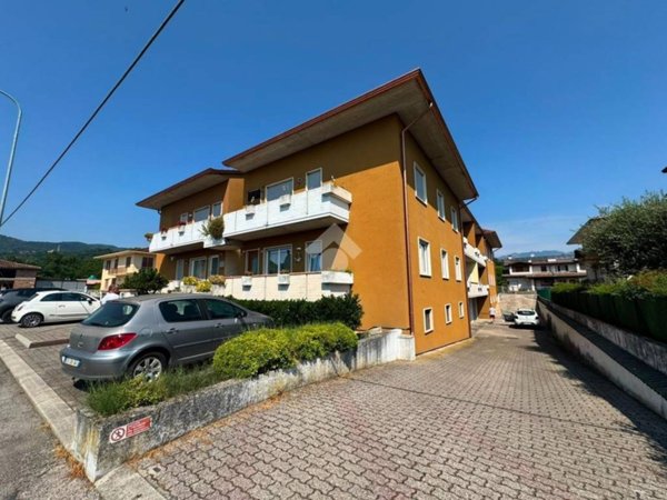 appartamento in vendita a Malo in zona Case