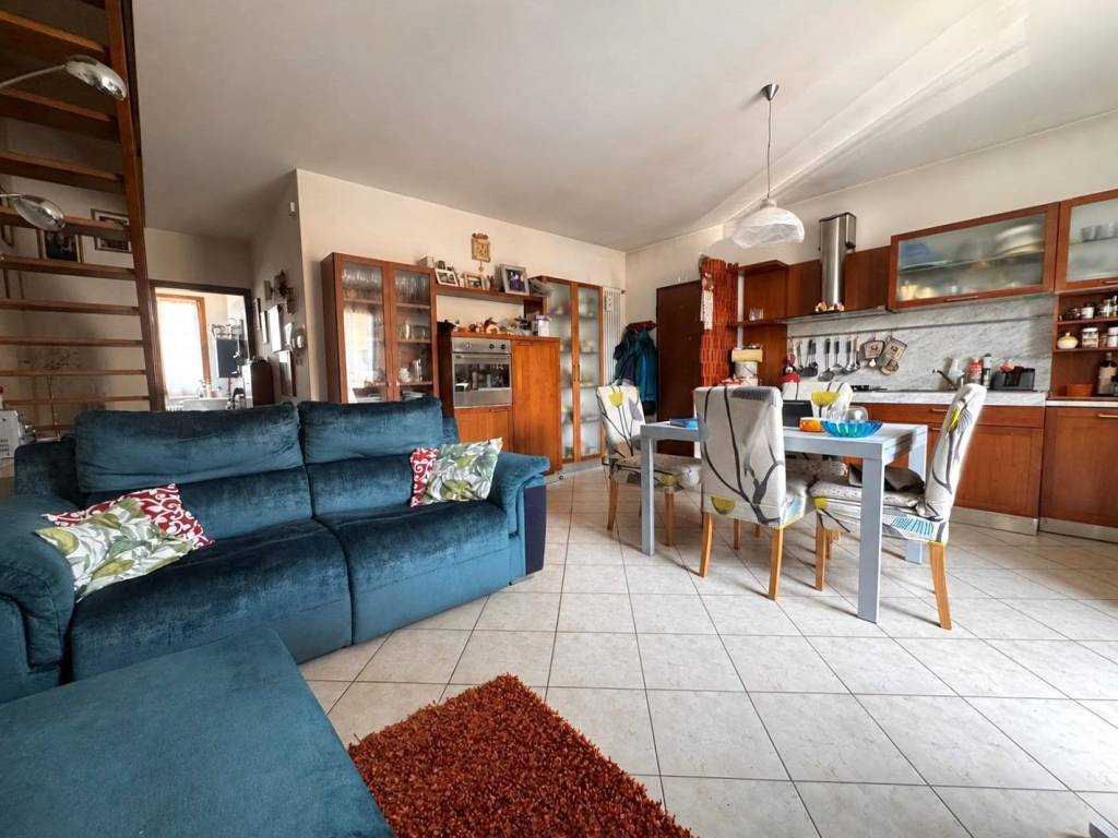 appartamento in vendita a Malo in zona Case
