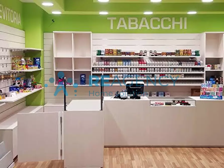 negozio in vendita a Malo in zona Case