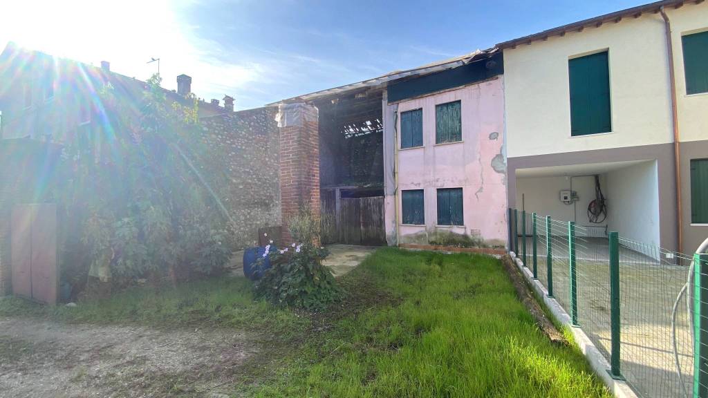 casa indipendente in vendita a Marano Vicentino
