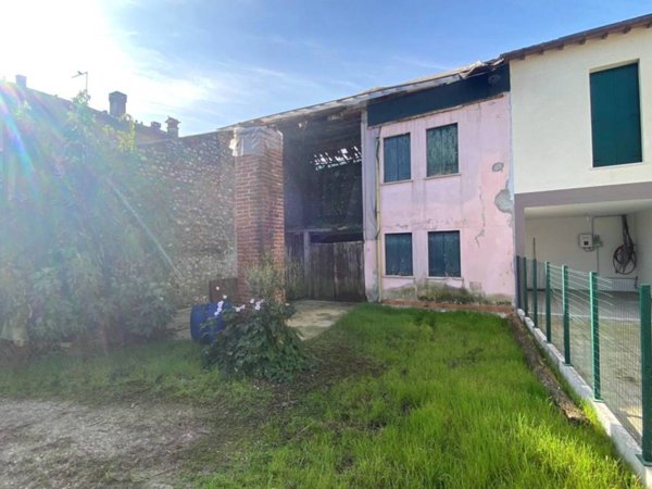 casa indipendente in vendita a Marano Vicentino