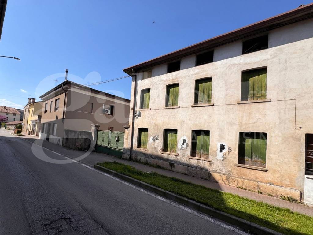 casa indipendente in vendita a Marano Vicentino