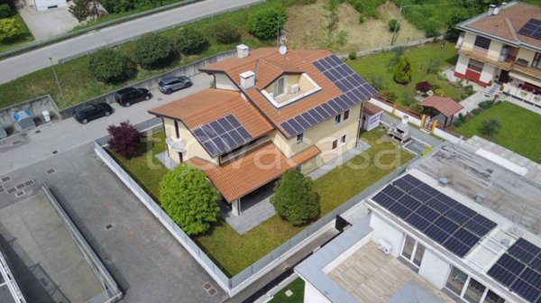 casa indipendente in vendita a Marano Vicentino