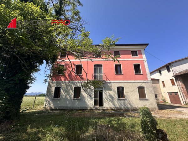 casa indipendente in vendita a Marano Vicentino