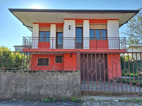 casa indipendente in vendita a Marano Vicentino