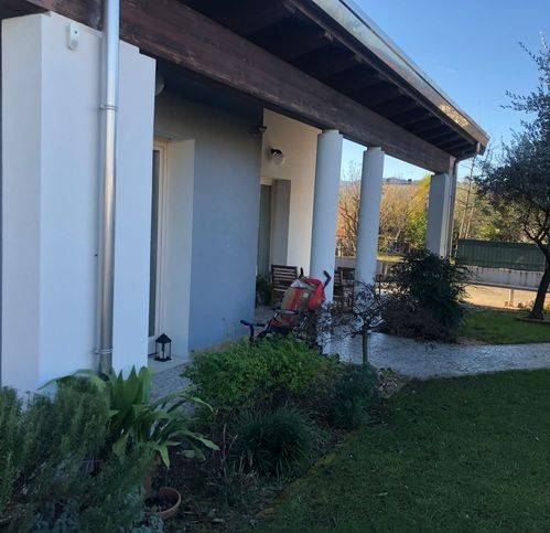 casa indipendente in vendita a Marano Vicentino