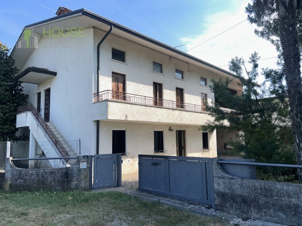 casa indipendente in vendita a Marano Vicentino