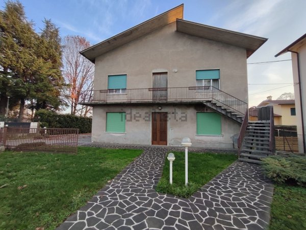 casa indipendente in vendita a Marano Vicentino