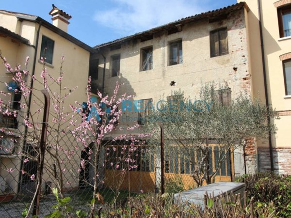 casa indipendente in vendita a Marano Vicentino