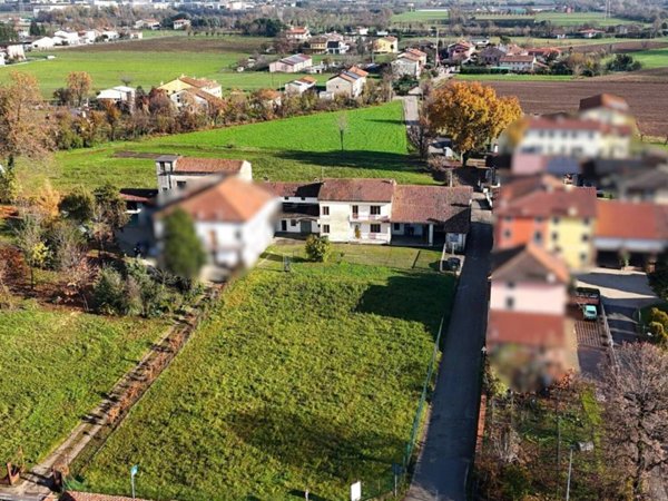casa indipendente in vendita a Marano Vicentino