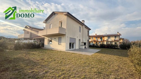 casa indipendente in vendita a Marano Vicentino