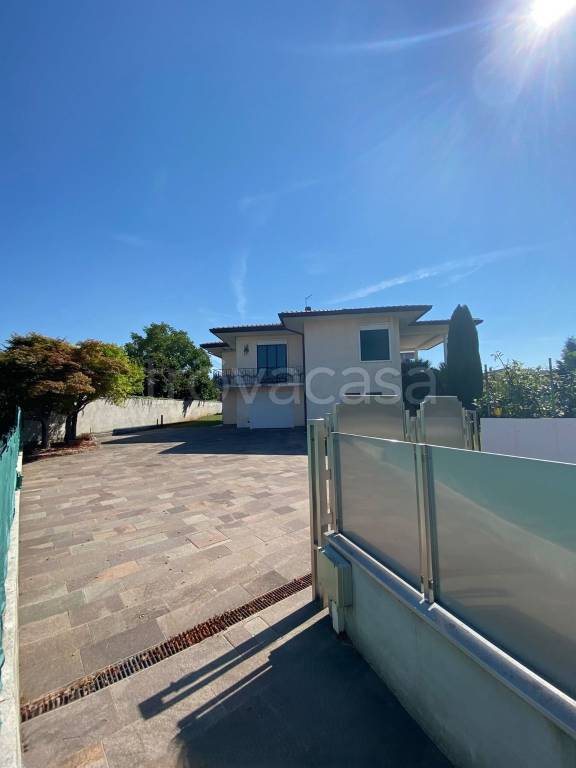 casa indipendente in vendita a Marano Vicentino