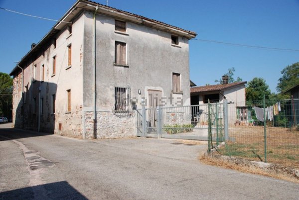 casa indipendente in vendita a Marano Vicentino