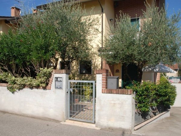 casa indipendente in vendita a Marano Vicentino