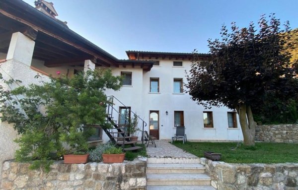 casa indipendente in vendita a Marostica in zona Valle San Floriano