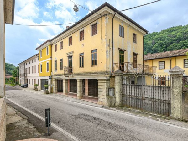 casa indipendente in vendita a Marostica in zona Vallonara