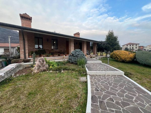 casa indipendente in vendita a Marostica