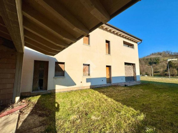 casa indipendente in vendita a Marostica in zona Vallonara