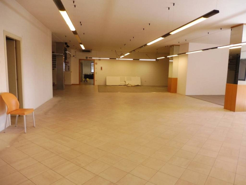 ufficio in vendita a Marostica in zona Marsan