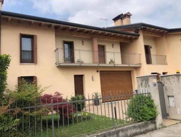 casa indipendente in vendita a Marostica