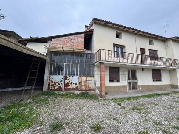 casa indipendente in vendita a Marostica