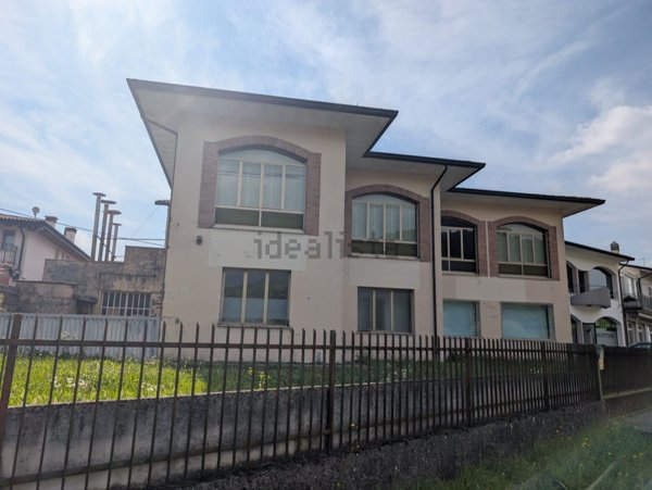 locale commerciale in vendita a Marostica in zona Marsan