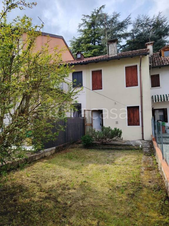 casa indipendente in vendita a Marostica