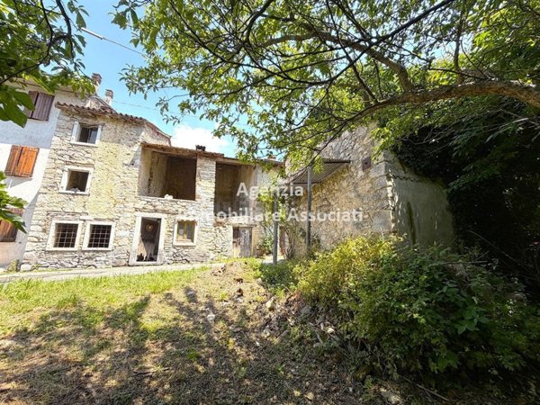casale in vendita a Marostica in zona Crosara