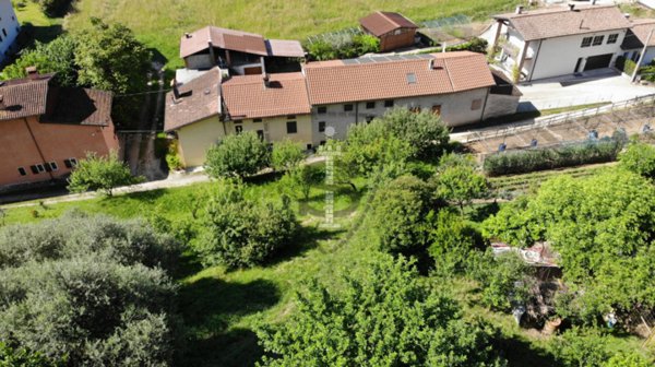 terreno in vendita a Marostica in zona Crosara