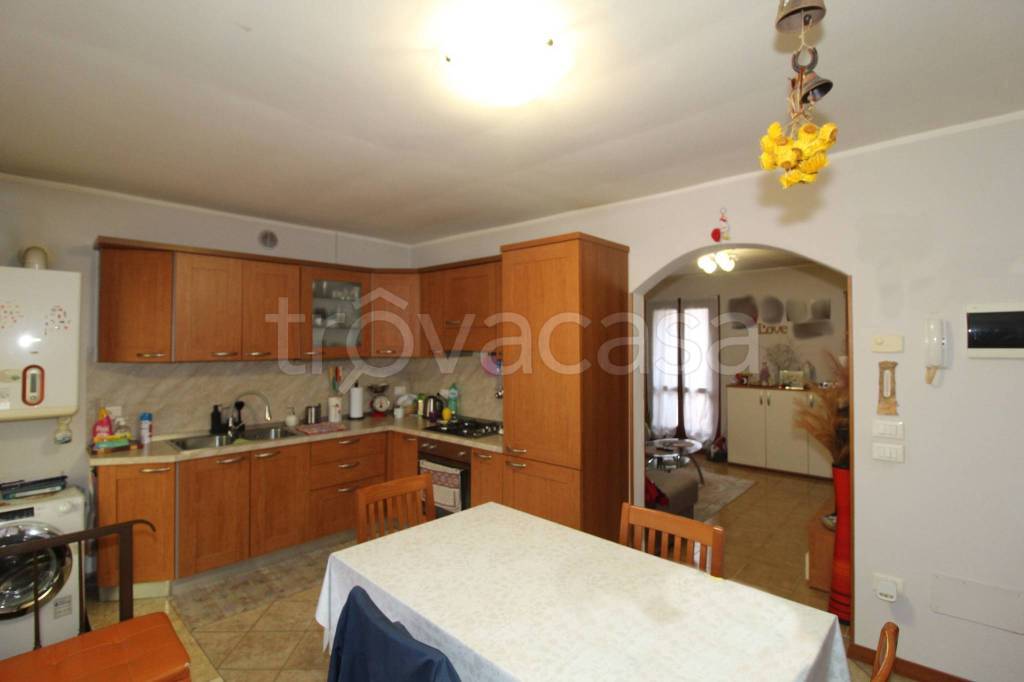 casa indipendente in vendita a Montebello Vicentino