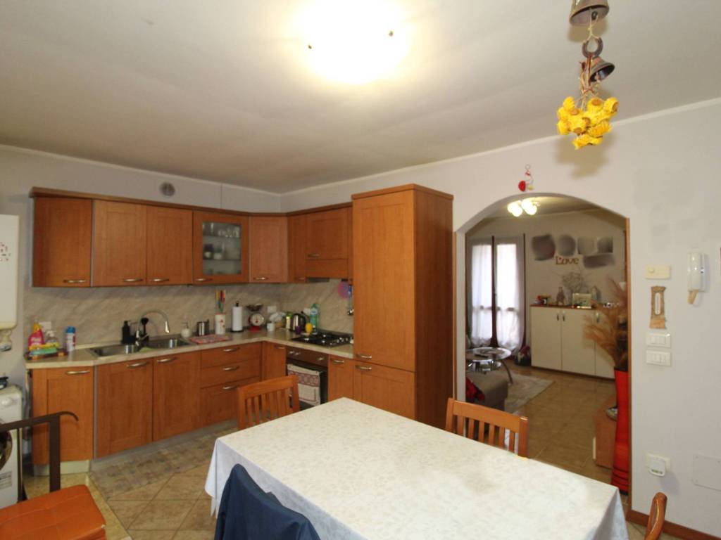 casa indipendente in vendita a Montebello Vicentino