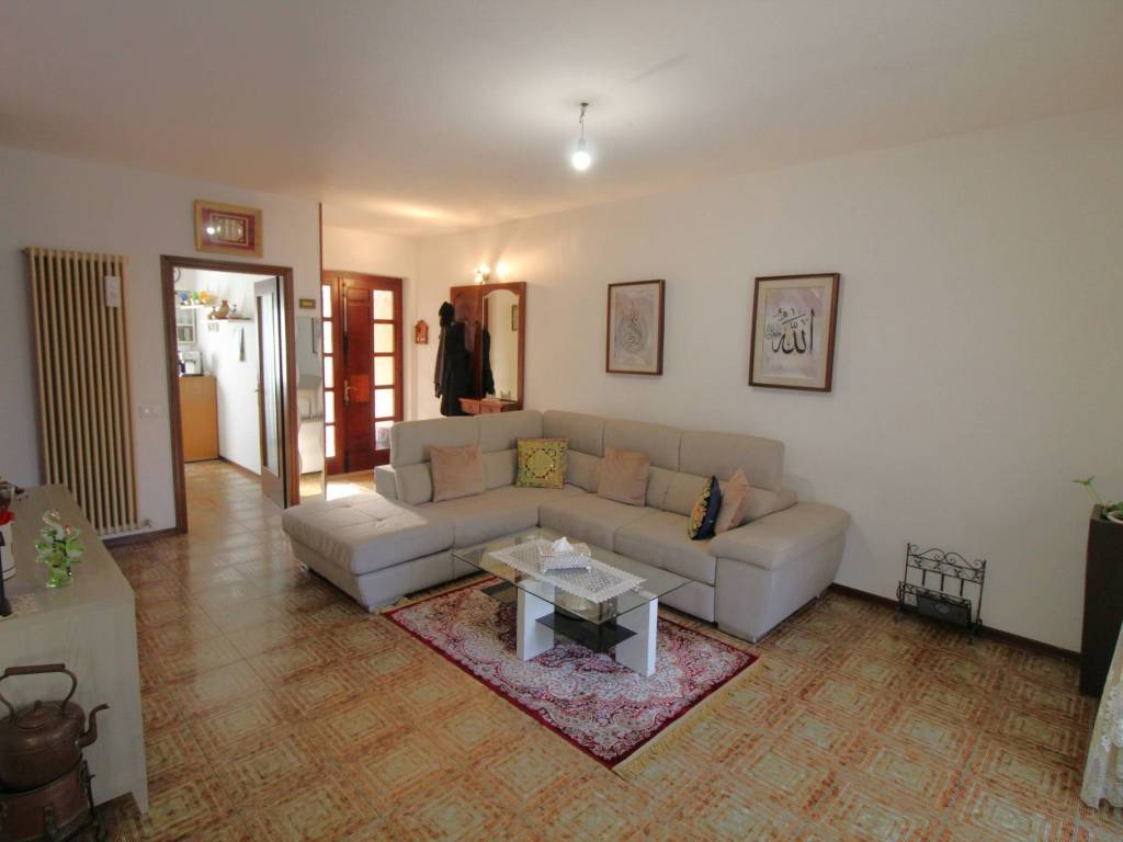 casa indipendente in vendita a Montebello Vicentino