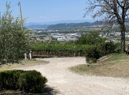 casa indipendente in vendita a Montebello Vicentino