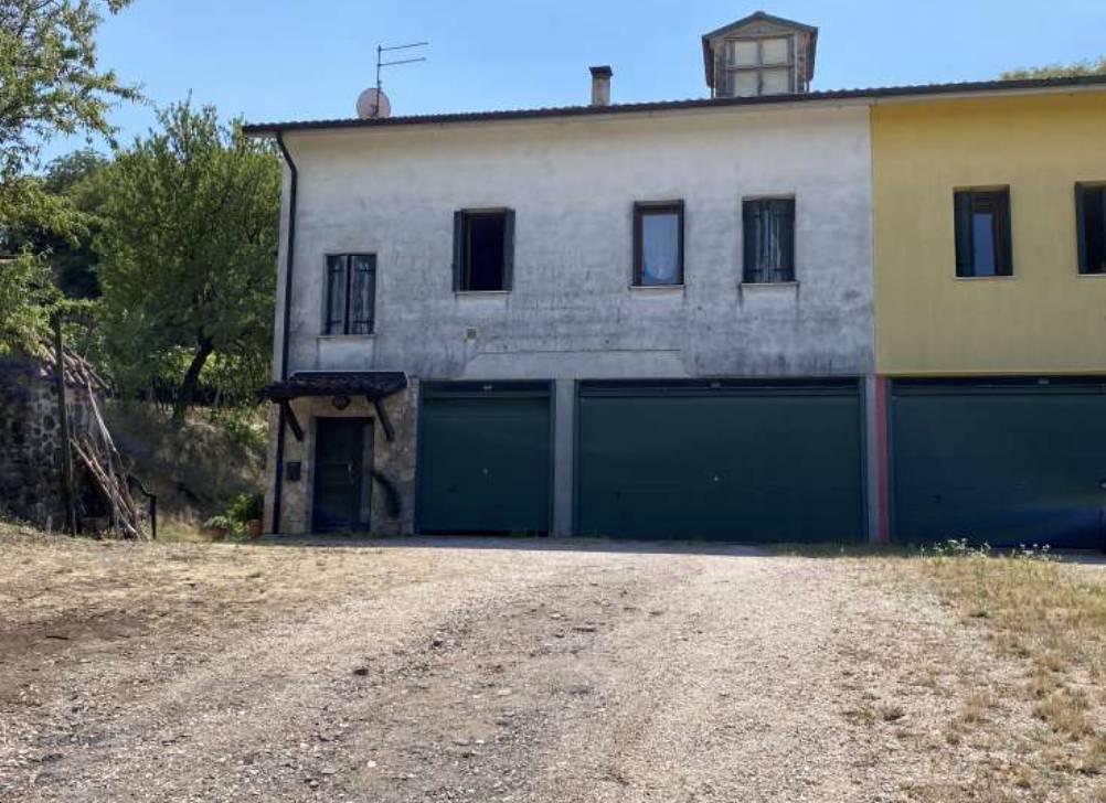 casa indipendente in vendita a Montebello Vicentino