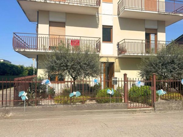 appartamento in vendita a Montebello Vicentino