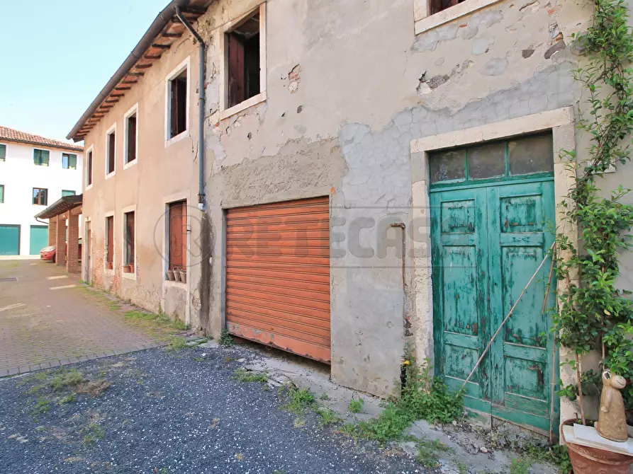 casa semindipendente in vendita a Montebello Vicentino