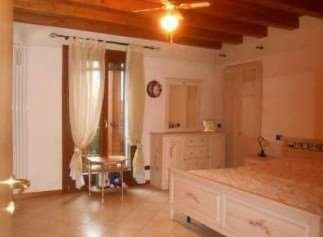 casa indipendente in vendita a Montebello Vicentino