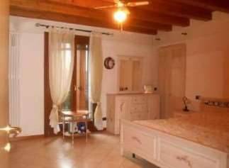 casa indipendente in vendita a Montebello Vicentino