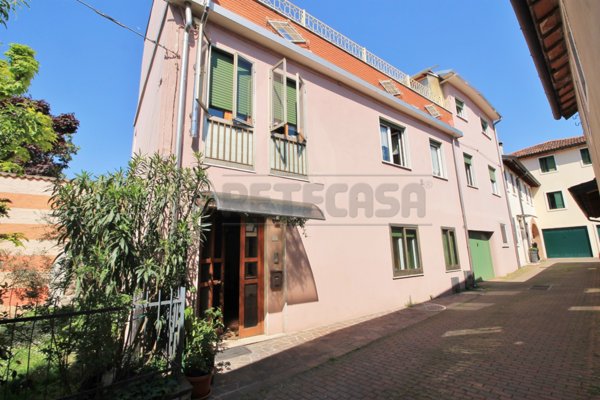 appartamento in vendita a Montebello Vicentino
