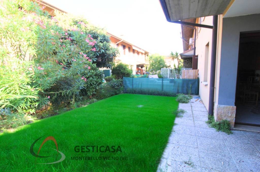 casa indipendente in vendita a Montebello Vicentino