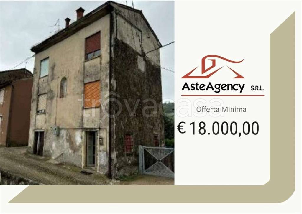 casa indipendente in vendita a Montebello Vicentino in zona Selva