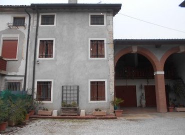 appartamento in vendita a Montebello Vicentino