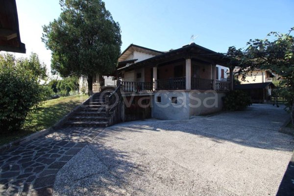 casa indipendente in vendita a Montebello Vicentino